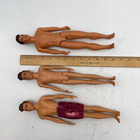 Nude Barbie Ken Doll Elvis Presly and 2 Assorted Barbie's Boyfriend Ken Dolls - Picture 12 of 12